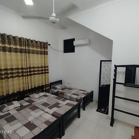 Rayyan Mahal Hotel Puttalam Exterior photo
